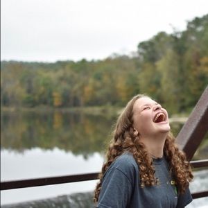 Meet your Posher, Mara